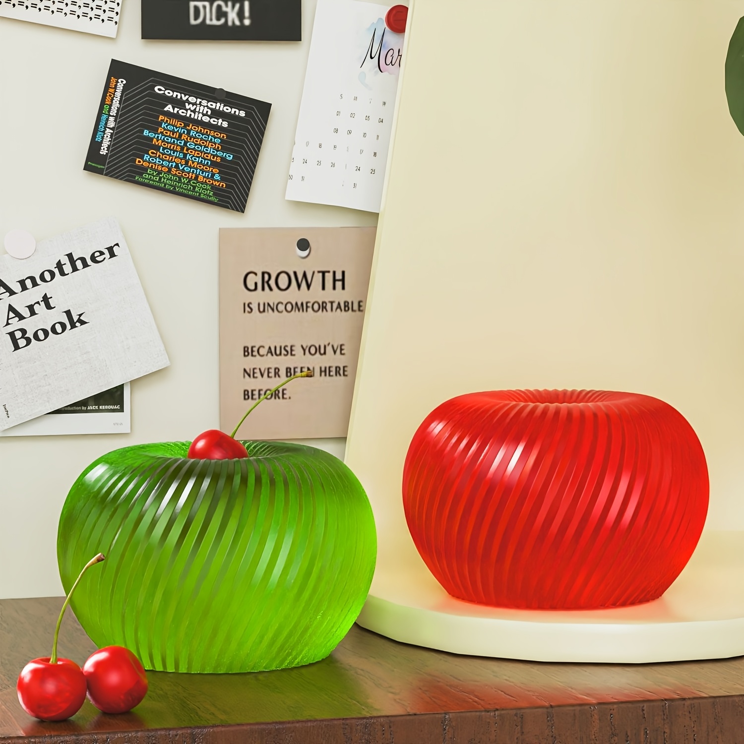 A trendy red apple silicone mo - Candle Making Factory のレビューと価格